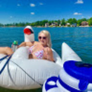 Meet your Posher, Cait